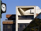 Betonovou plastiku nazvanou Kídlo vytvoil Josef Klime v roce 1988 pro budovu...