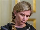 Ministryn kolství Kateina Valachová po jednání s editelem maleické koly...