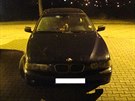 BMW se �ty�mi Sy�any zastavili policist� v Doln�m Dvo�i�ti.