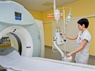 Centrální tomograf hradecké fakultní nemocnice pomáhá lékam zachrauvat...