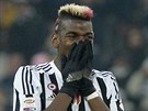 Paul Pogba z Juventusu lituje spálené ance proti Neapoli.