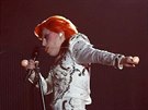Grammy 2016: Lady Gaga připomněla Davida Bowieho. (15. února 2016)