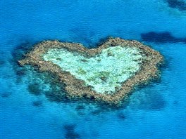 Velký bariérový útes, Austrálie. Nejvtí korálový útes svta se táhne v délce...