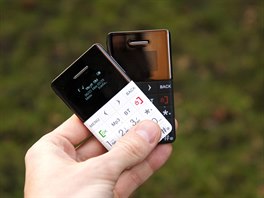 Cube1 CardPhone tak nabízí vlastn ti reimy pouívání. Jako Bluetooth...