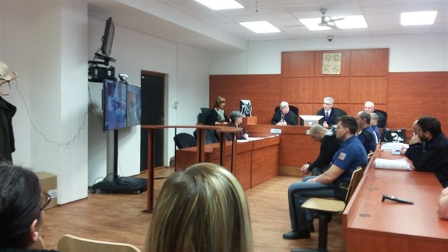 V případu trmického zastupitele a učitele Marcela Cichého obžalovaného kvůli drogám proběhla na ústeckém krajském soudu videokonference.