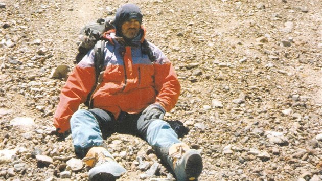 Zachrnn italsk horolezec v suovm svahu v roce 1994