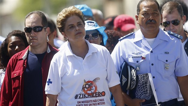 Brazilsk prezidentka Dilma Rousseffov se zastnila kampan proti en viru zika (13. nora 2016)