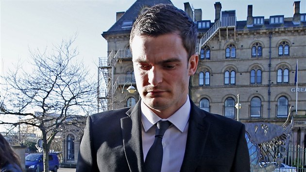 Adam Johnson odchz od soudu.