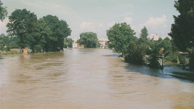 Pohled na zatopenou Litovel na Olomoucku bhem povodn v ervenci 1997.