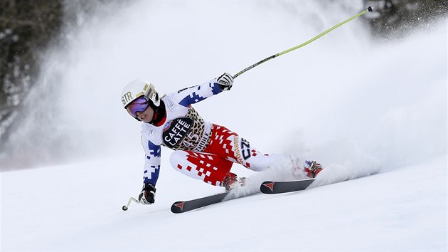 Ester Ledecká na trati sjezdu v La Thuile