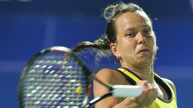 Barbora Strcov bojuje v semifinle turnaje v Dubaji.