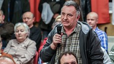 Lidé ve Smilovicích na Frýdecko-Místecku eili na mimoádném zastupitelstvu...