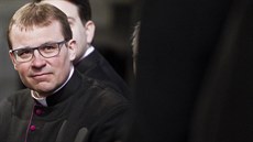 Nový plzeský biskup Tomá Holub. (12. února 2016)
