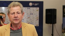 Vlastimil Petr�ela po tiskové konferenci Baníku Ostrava