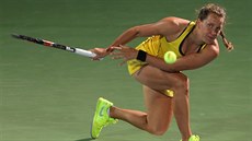 Barbora Strýcová bhem tvrtfinále turnaje v Dubaji