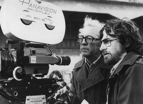 Douglas Slocombe spolu se Stevenem Spielbergem bhem natáení filmu Indiana...