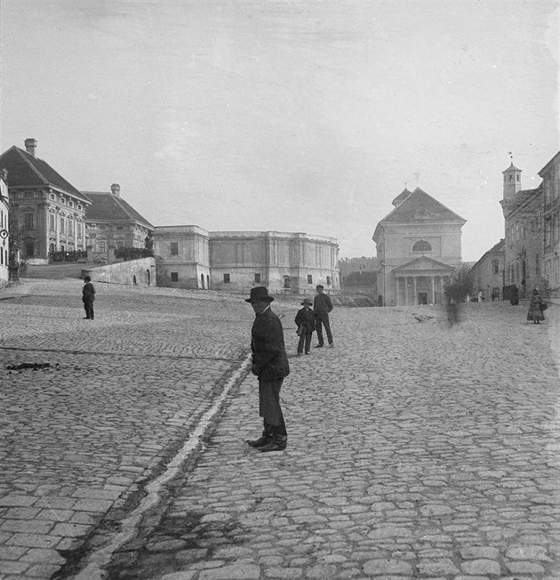 Slavkov u Brna na historickém snímku Frantika Krátkého. Kolem roku 1895.