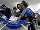 V pátek se v Íránu uskutenily první parlamentní volby od zruení nkterých...