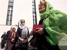 Zatímco kesané v Teheránu volili v kostele, idé volili v synagoze (26. února...