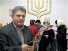 Zatímco kesané v Teheránu volili v kostele, idé volili v synagoze (26. února...