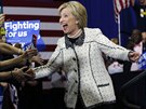 Hillary Clintonová drtiv zvítzila v primárkách demokrat v Jiní Karolín...