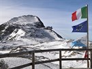 Pohled od chaty Rifugio Rosetta na vrchol Cima della Rosetta