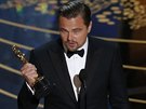 Leonardo DiCaprio poprvé promnil svou nominaci na Oscara (28. února 2016).