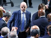 Gianni Infantino se prv dozvdl, e se stal novm prezidentem FIFA.