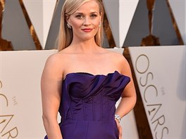 Reese Witherspoonov vsadila na fialovou veern rbu s korzetovmi topem s...