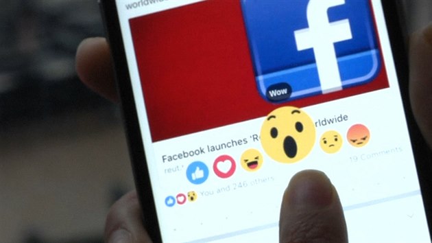 Facebook pichází s pti novými tlaítky