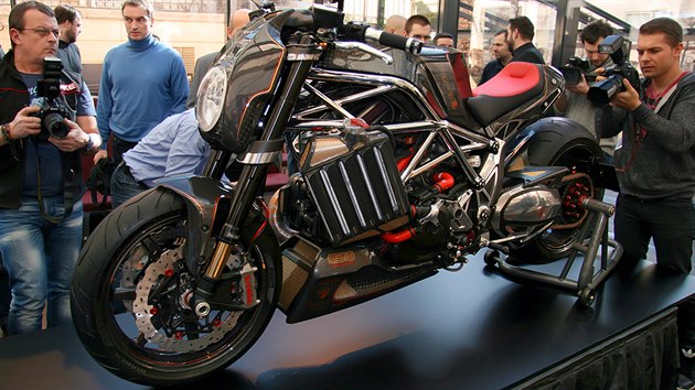 Motocykl Ferat 2