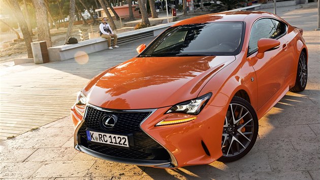 Lexus RC