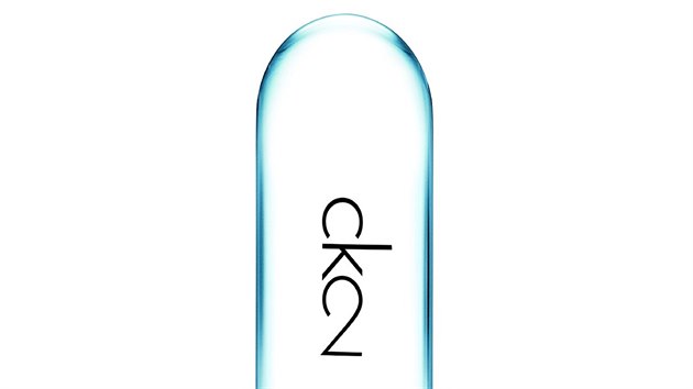 Devit aromatick unisexov vn CK2 s dominantnmi tny mokrch oblzk, lstk fialek a vetiveru, Calvin Klein, od 1 090 K