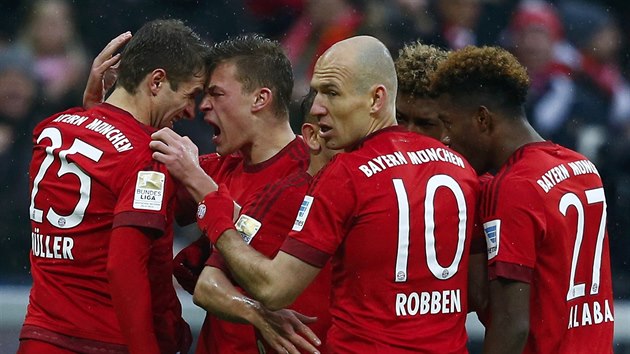 Glov radost fotbalist Bayernu Mnichov v duelu proti Darmstadtu