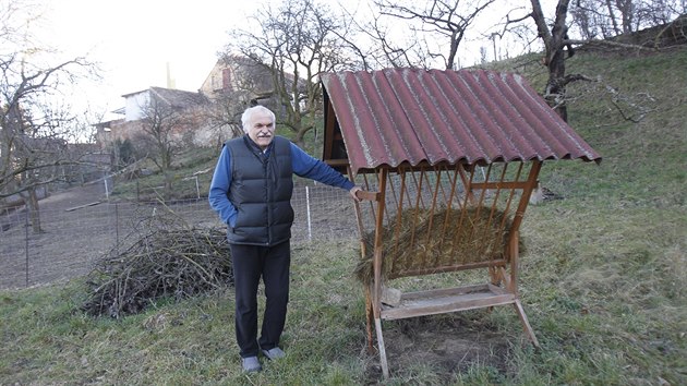 Hdka zastupitel Josefa Brcka znechutila. Zvauje, e koupi pozemku, na kterm hospoda, vzd.