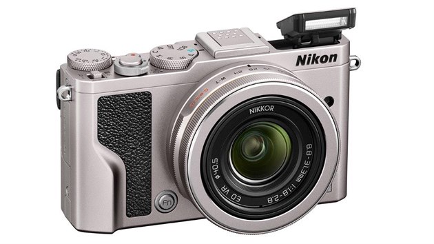 Nikon DL 24-85 ve stříbrné barvě