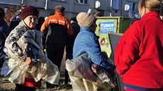 Distribuce stavebního materiálu v obci Svatovo (1. listopadu 2015)