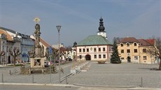 Nám�stí ve ��áru nad Sázavou.