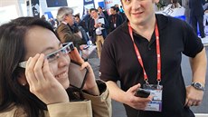 Novou generaci brýlí Moverio bychom se nezdráhali oznait jako elegantní.