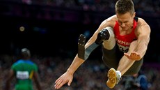 N�mecký dálka� Markus Rehm na paralympijských hrách v Londýn�.
