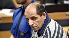 Miroslav Jadrníek u krajského soudu ve Zlín, který jej poslal na estnáct let...
