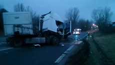 Na silnici I/55 na Hodonínsku se srazilo osobní auto s kamionem.