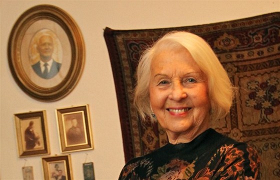 Zemřela rozhlasová a televizní hlasatelka Eva Mudrová, bylo jí 91 let