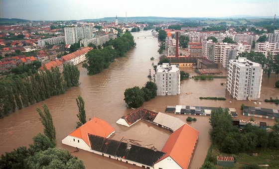 V lét 2002 zatopila Písek hlavn voda z Otavy. Ale i dva potoky - Mehelnický a...