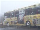 Na silnici I/7 u Panenskho Tnce na Lounsku havaroval autobus se tyiceti...