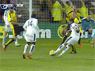Rijád Mahríz napahuje k vítznému gólu Leicesteru proti Watfordu.