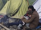 Dal�í ráno pro uprchlíky v tábo�e Idomeni na �ecko-makedonské hranici, kde...