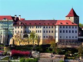 Lobkowiczký palác. V polovině 16. století jej vybudoval Jaroslav Pernštejn,...