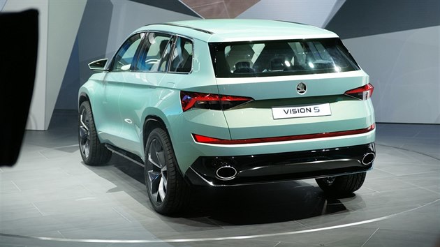 Koncept Škoda VisionS při své premiéře na ženevském autosalonu