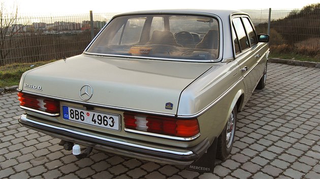 Mercedes W123